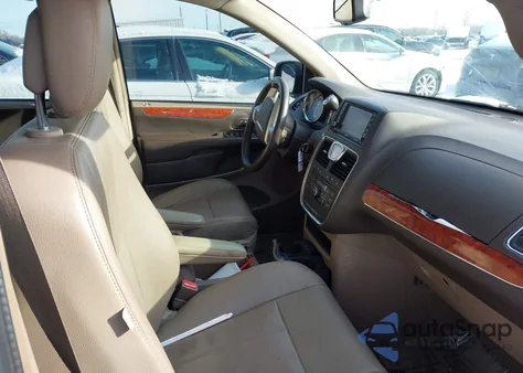 2014 Chrysler Town & Country Touring из США, поврежденный, VIN 2C4RC1BG1ER215267